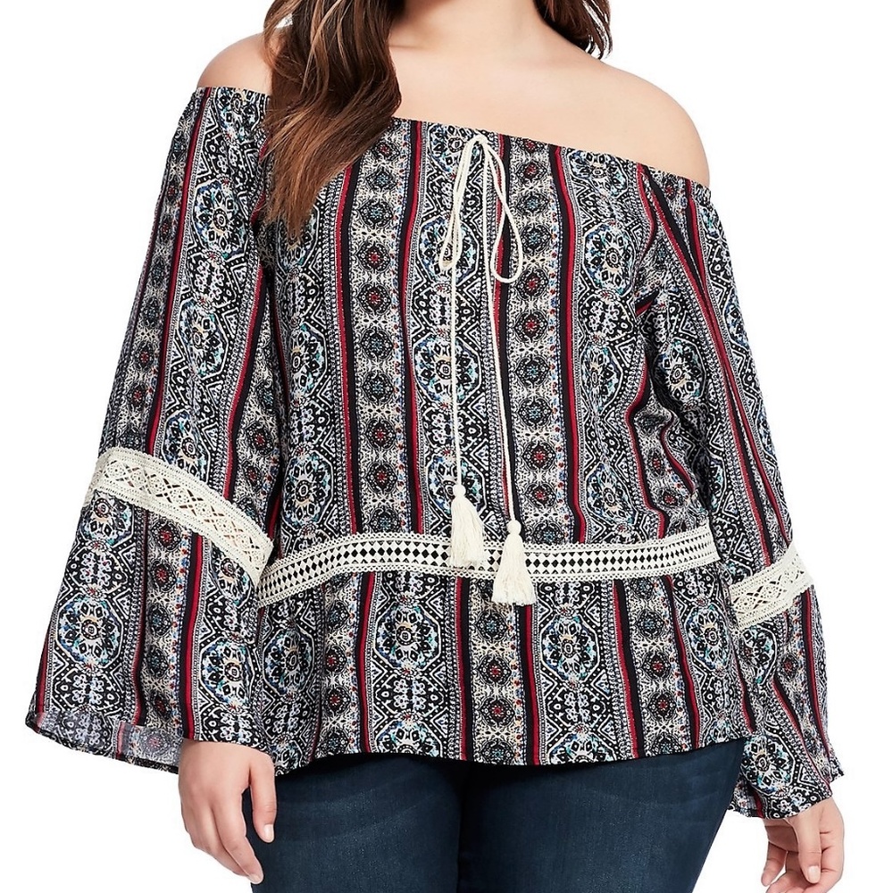 Off-the-shoulder Floral LACE BELL SLEEVE tunic top